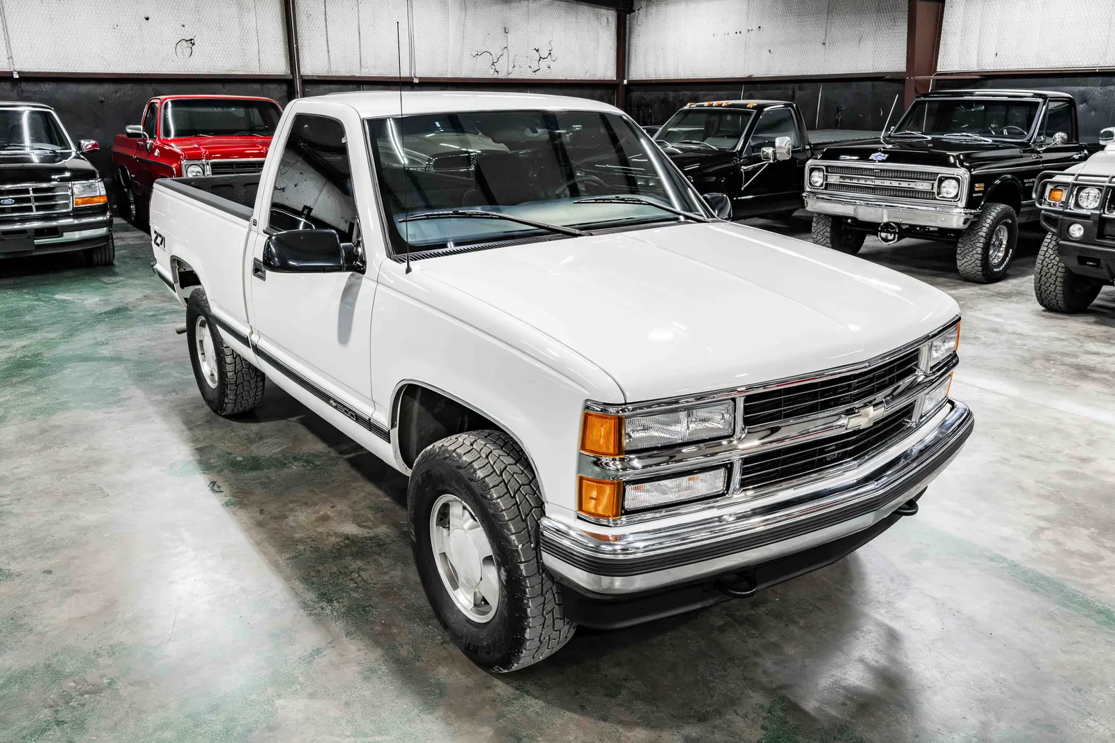 1998-Chevrolet-K1500-Z71-Olympic White-1GCEK14MXWZ135980--39.jpg